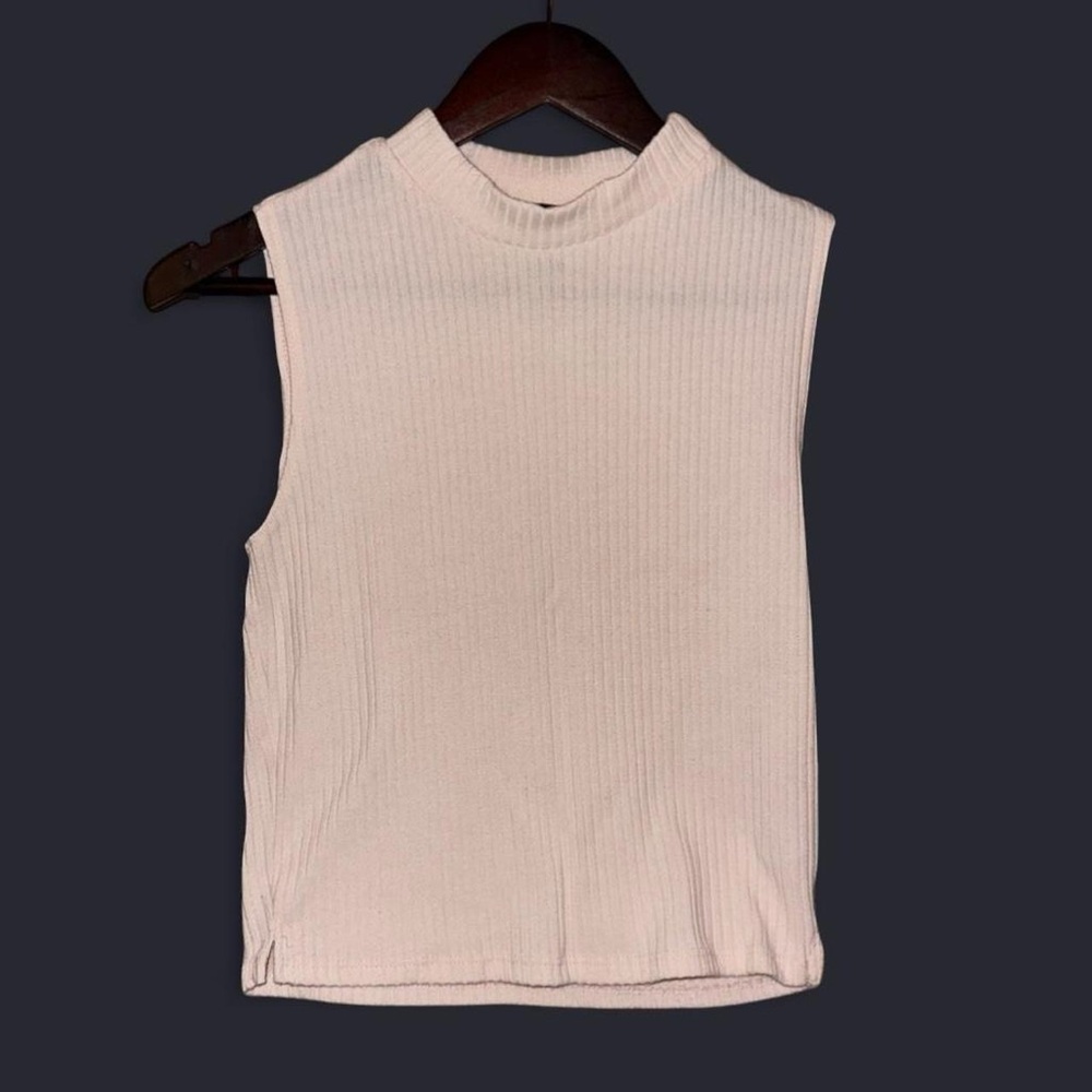 Forever 21 Ribbed Sleeveless Top in Cream